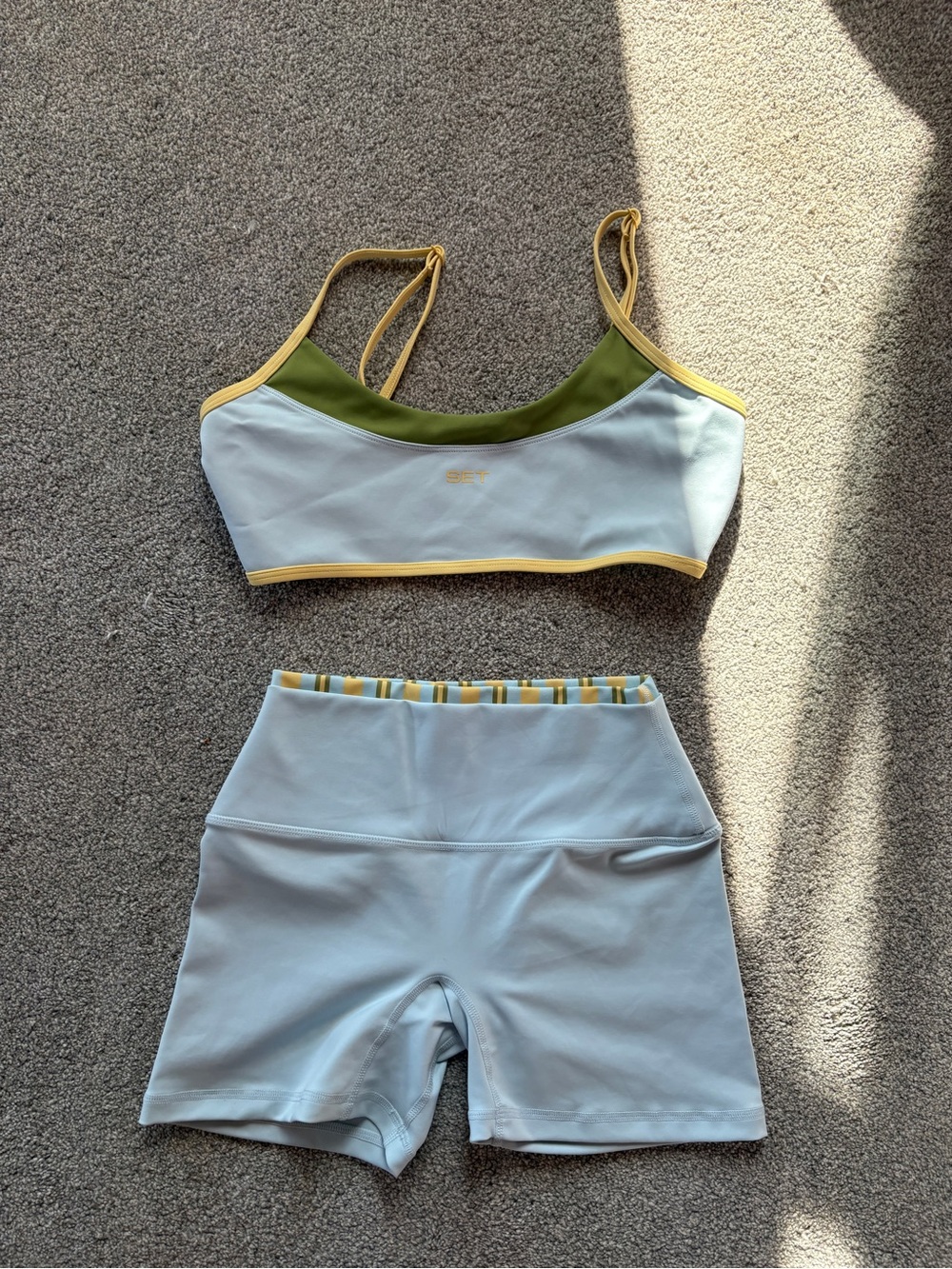 SET Active RARE NEW SET! Small bottoms & Medium top.